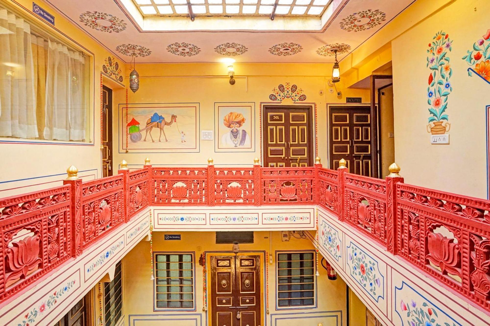 Super Collection O Ramganj Near Hawa Mahal Hotel Jaipur Eksteriør billede