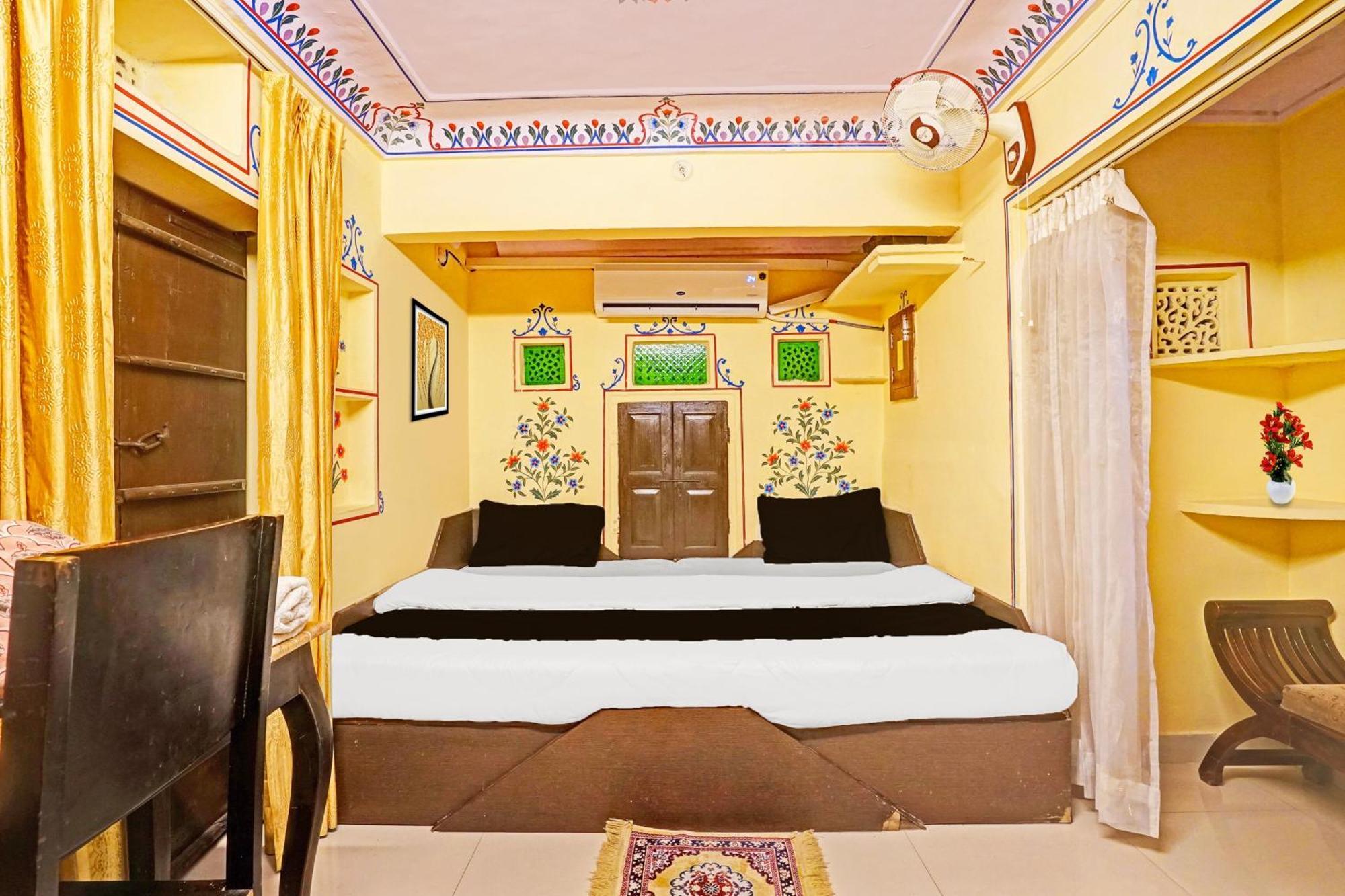 Super Collection O Ramganj Near Hawa Mahal Hotel Jaipur Eksteriør billede